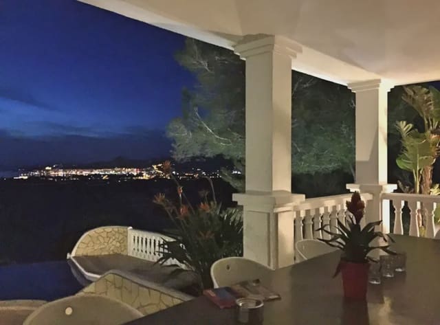 5 makuuhuone Huvila myytävänä paikassa San Jose / Sant Josep de Sa Talaia mukana uima-altaan - 3 500 000 € (Ref: 4443748)