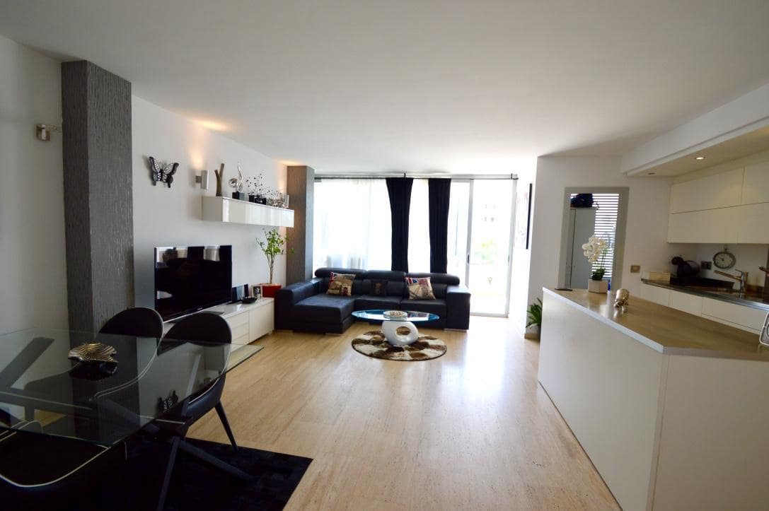 3 soveværelse Lejlighed til leje i Ibiza by - € 3.600 (Ref: 5149888)