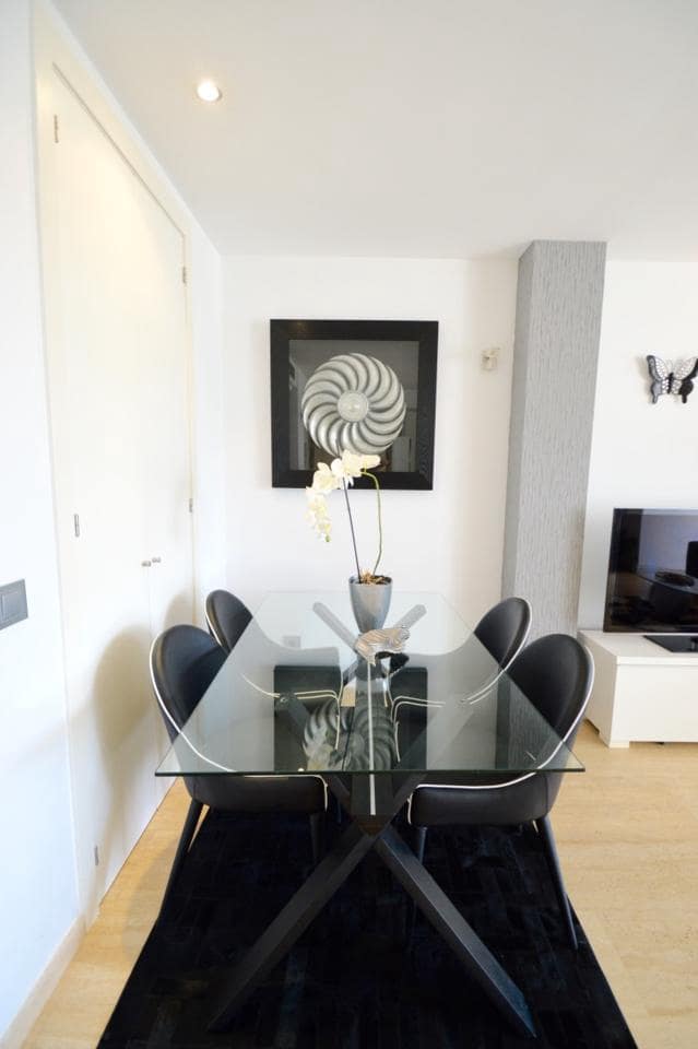 3 soveværelse Lejlighed til leje i Ibiza by - € 3.600 (Ref: 5149888)