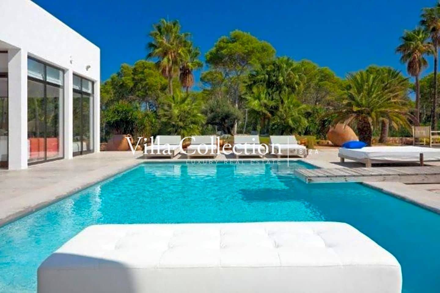 7 bedroom Villa for sale in Ibiza / Eivissa town with pool garage - € 8,000,000 (Ref: 5737623)