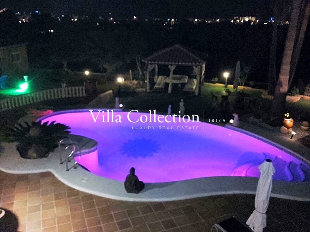6 sypialnia Willa na sprzedaż w Miasto Ibiza / Eivissa z basenem garażem - 2 700 000 € (Ref: 5803930)