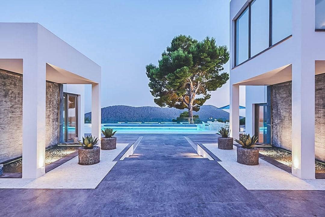 7 bedroom Villa for sale in San Jose / Sant Josep de Sa Talaia with pool - € 18,000,000 (Ref: 7454350)