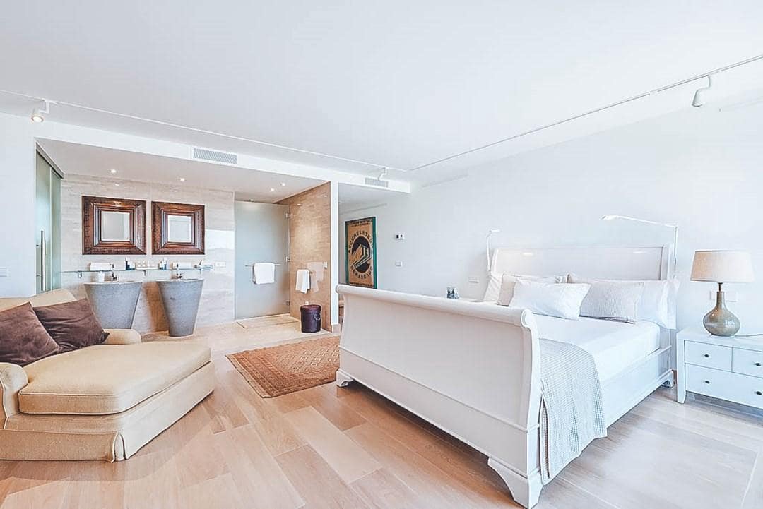 7 bedroom Villa for sale in San Jose / Sant Josep de Sa Talaia with pool - € 18,000,000 (Ref: 7454350)