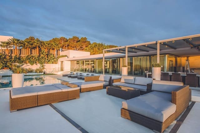 8 soveværelse Villa til salg i Cap Martinet, Ibiza by med swimmingpool - € 15.000.000 (Ref: 7454352)