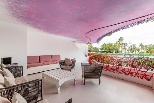 2 slaapkamer Flat te koop in Ibiza dorp met zwembad - € 1.350.000 (Ref: 7662513)