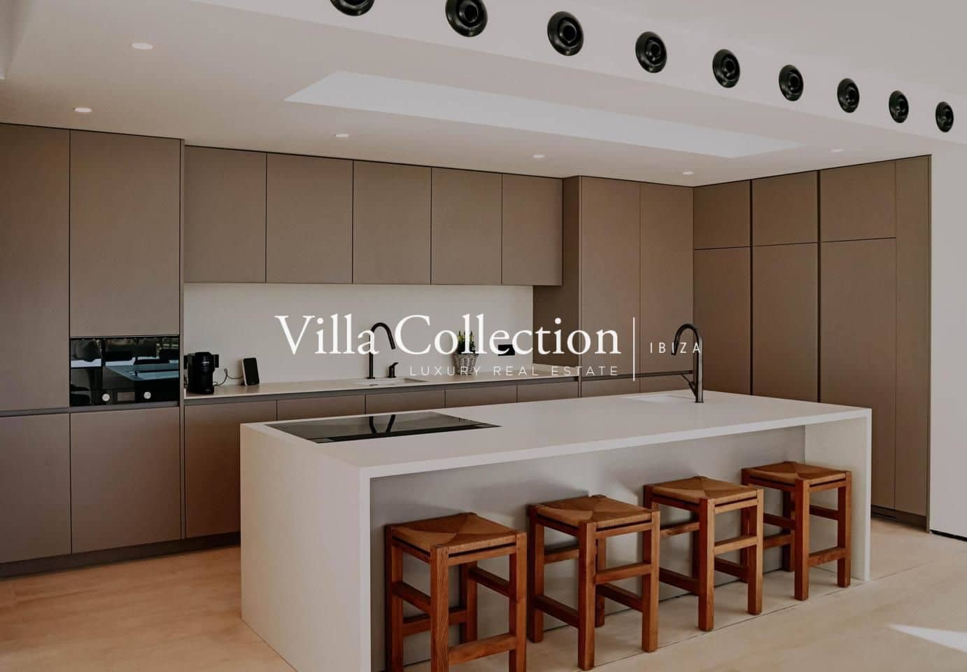 4 slaapkamer Villa te koop in Ibiza dorp met zwembad - € 4.500.000 (Ref: 7741669)