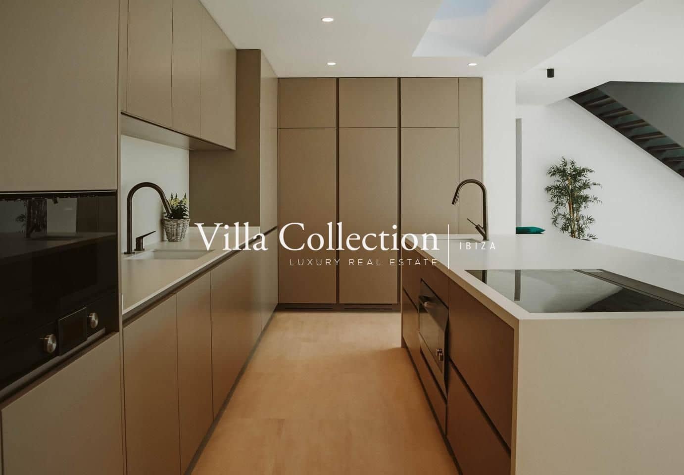 4 slaapkamer Villa te koop in Ibiza dorp met zwembad - € 4.500.000 (Ref: 7741669)