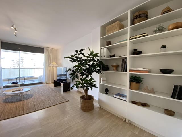 3 bedroom Flat for rent in Ibiza / Eivissa town with pool garage - € 7,400 (Ref: 7921469)