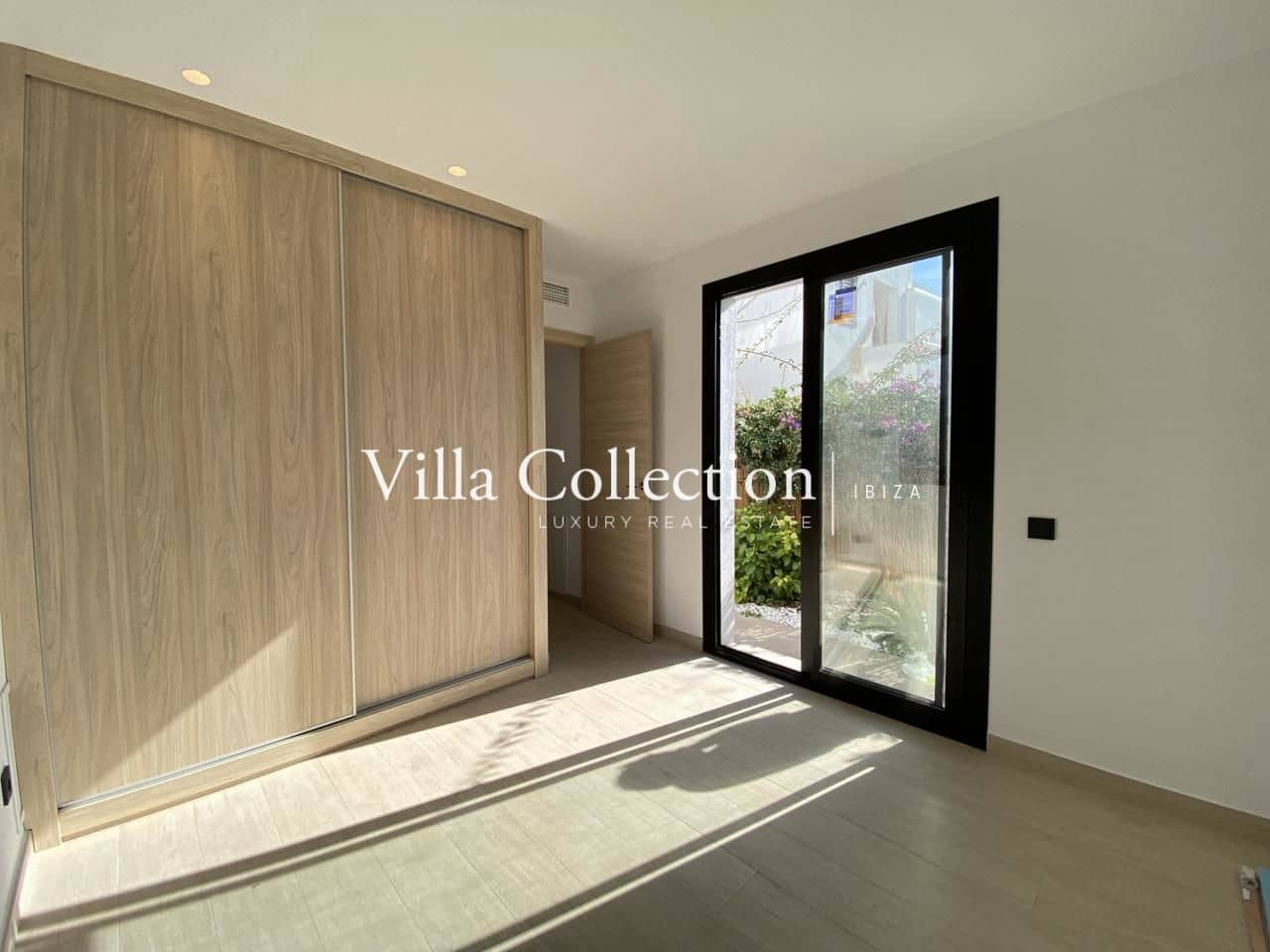 3 quarto Moradia para venda em Santa Eulalia / Santa Eularia com piscina garagem - 950 000 € (Ref: 7921472)