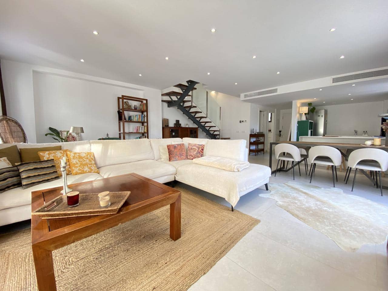 3 makuuhuone Asunto myytävänä paikassa Santa Eulalia / Santa Eularia mukana uima-altaan 
autotalli - 950 000 € (Ref: 8040246)