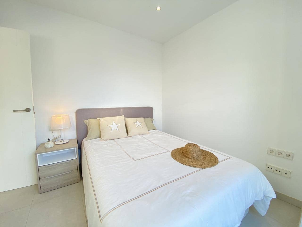 3 makuuhuone Asunto myytävänä paikassa Santa Eulalia / Santa Eularia mukana uima-altaan 
autotalli - 950 000 € (Ref: 8040246)