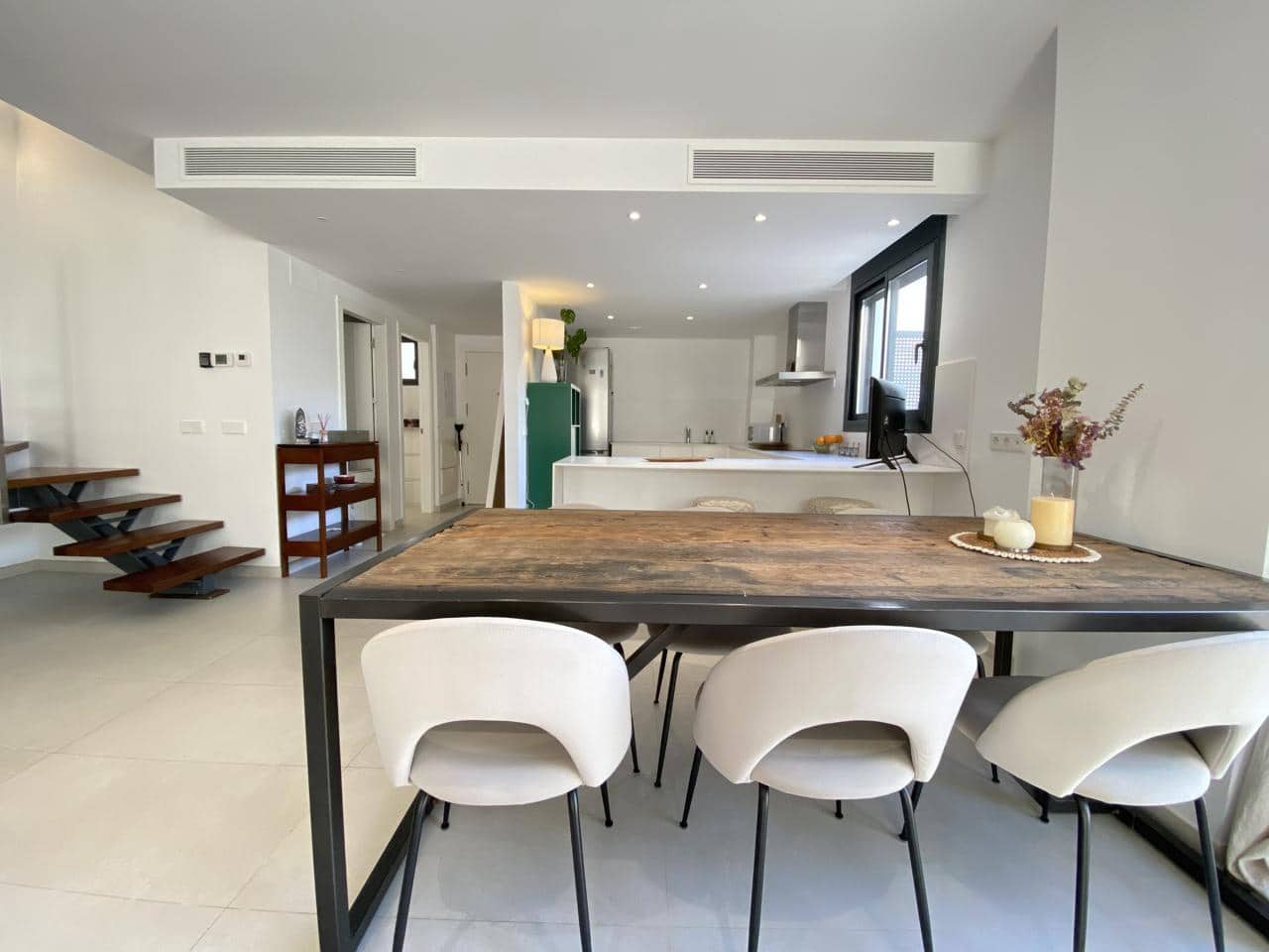 3 makuuhuone Asunto myytävänä paikassa Santa Eulalia / Santa Eularia mukana uima-altaan 
autotalli - 950 000 € (Ref: 8040246)