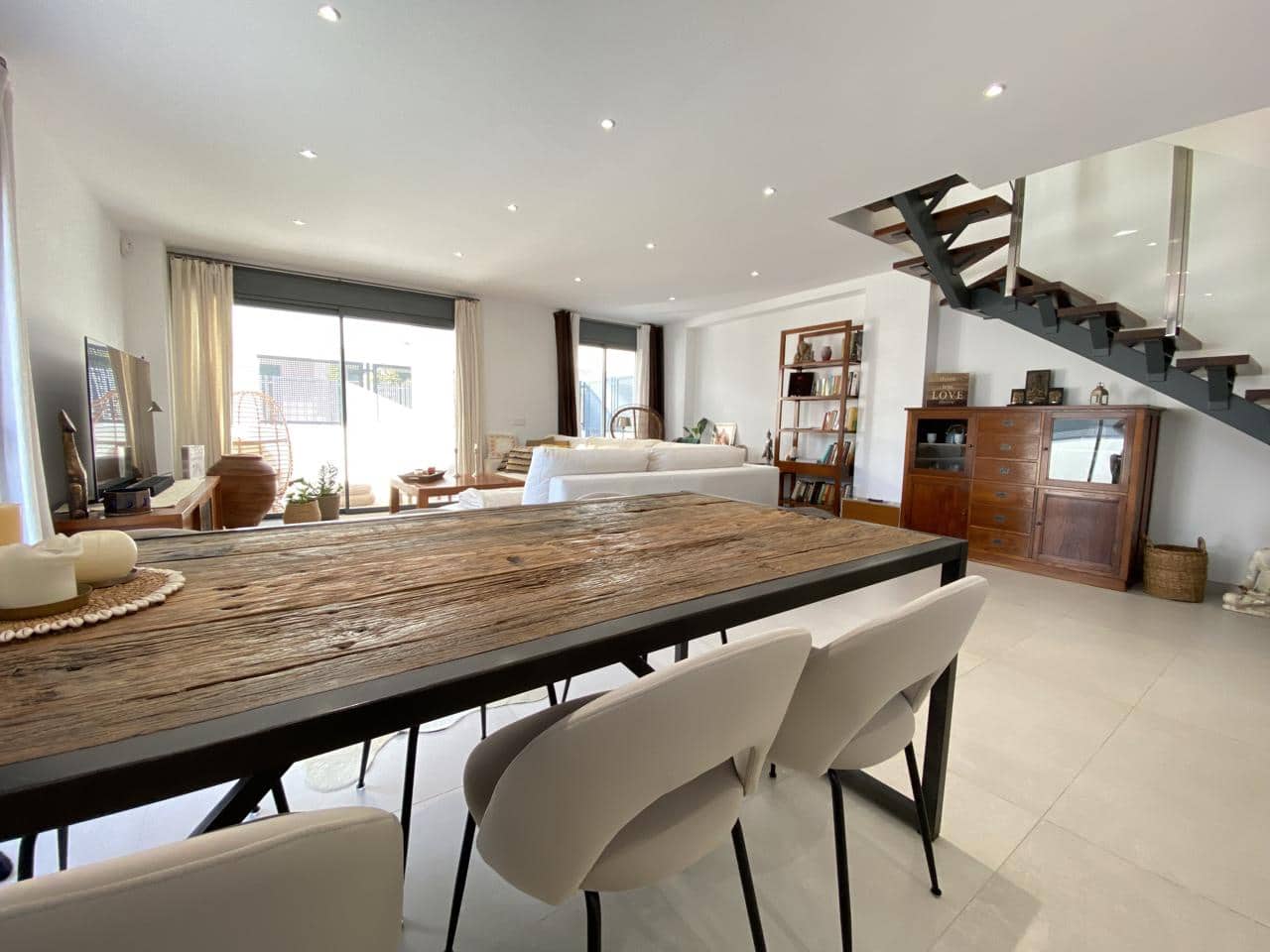 3 sovrum Lägenhet till salu i Santa Eulalia / Santa Eularia med pool garage - 950 000 € (Ref: 8040246)