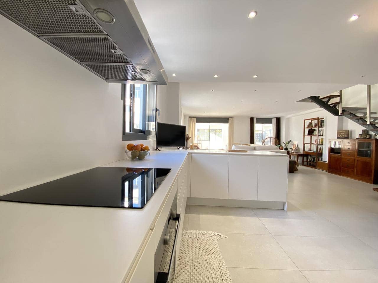 3 sovrum Lägenhet till salu i Santa Eulalia / Santa Eularia med pool garage - 950 000 € (Ref: 8040246)