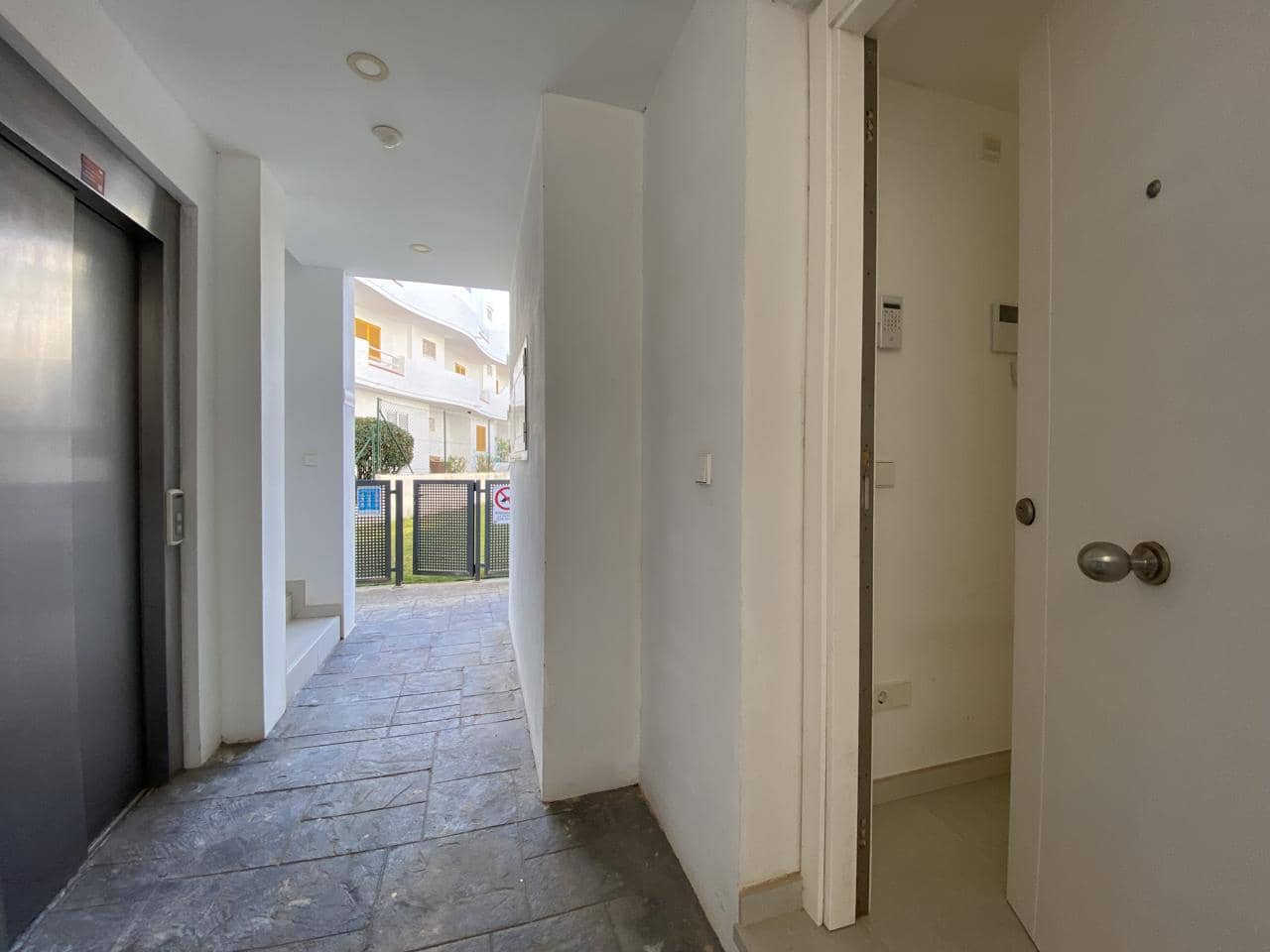 3 sovrum Lägenhet till salu i Santa Eulalia / Santa Eularia med pool garage - 950 000 € (Ref: 8040246)