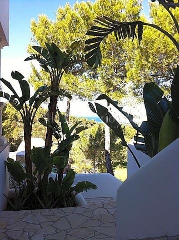 4 makuuhuone Huvila lomavuokrausta paikassa Ibiza kaupunki mukana uima-altaan 
autotalli - 10 000 € (Ref: 8142590)