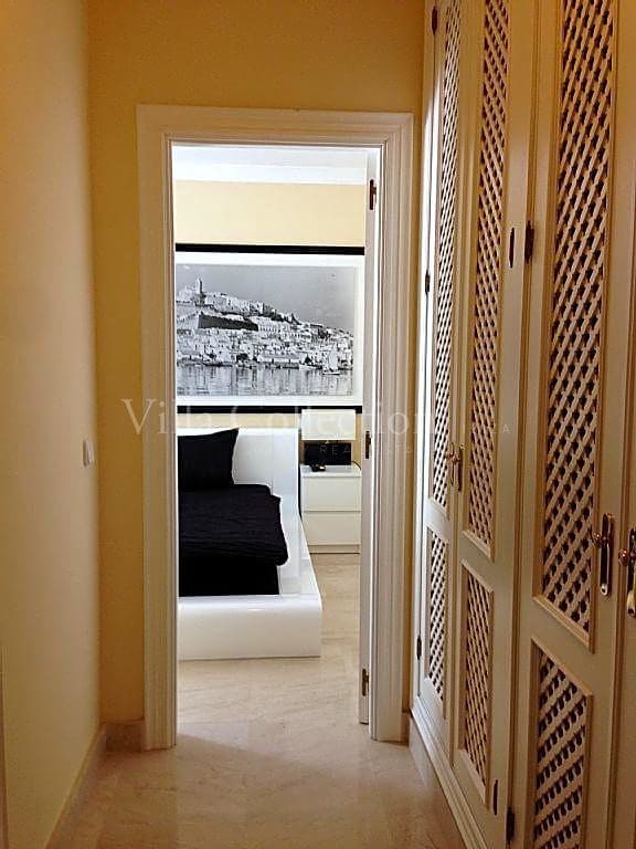 4 makuuhuone Huvila lomavuokrausta paikassa Ibiza kaupunki mukana uima-altaan 
autotalli - 10 000 € (Ref: 8142590)