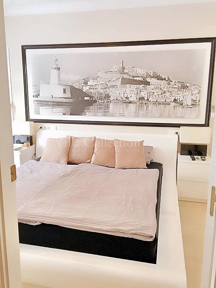 4 makuuhuone Huvila lomavuokrausta paikassa Ibiza kaupunki mukana uima-altaan 
autotalli - 10 000 € (Ref: 8142590)