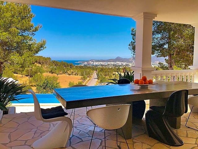 4 makuuhuone Huvila lomavuokrausta paikassa Ibiza kaupunki mukana uima-altaan 
autotalli - 10 000 € (Ref: 8142590)