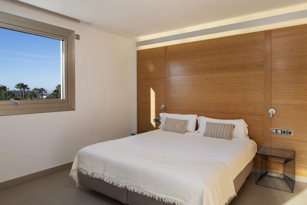 8 bedroom Villa for holiday rental in Ibiza / Eivissa town with pool - € 20,000 (Ref: 8161250)