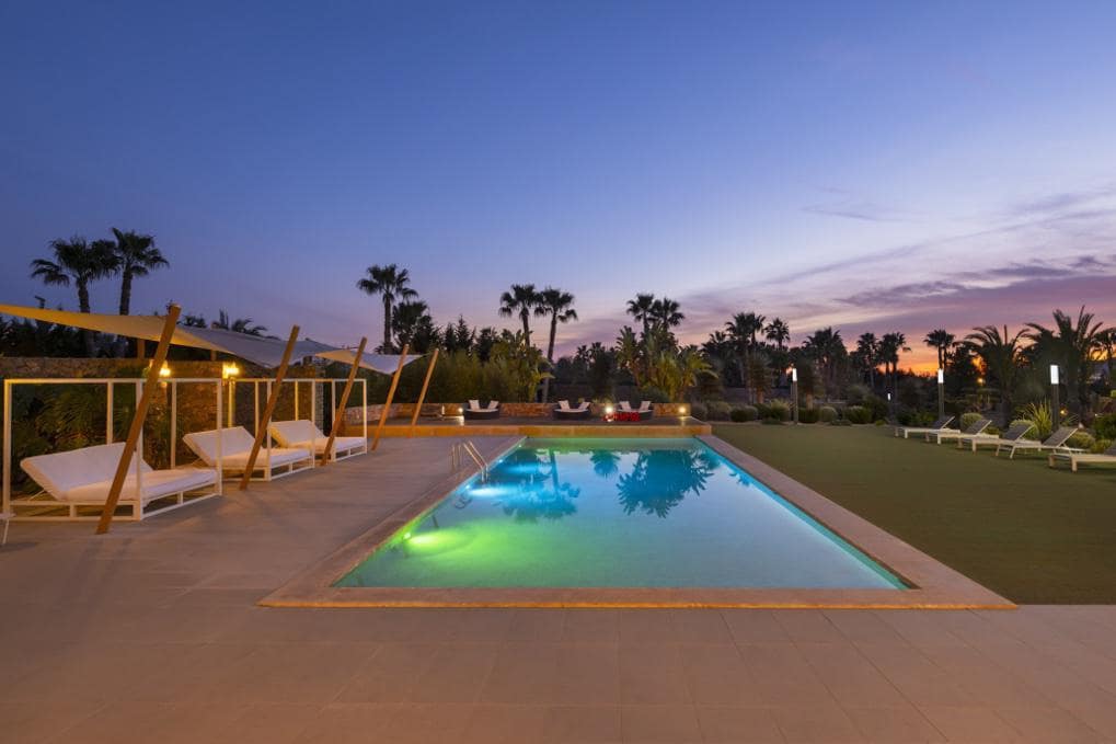 8 bedroom Villa for holiday rental in Ibiza / Eivissa town with pool - € 20,000 (Ref: 8161250)