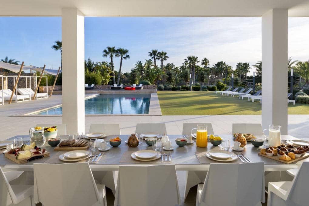 8 bedroom Villa for holiday rental in Ibiza / Eivissa town with pool - € 20,000 (Ref: 8161250)