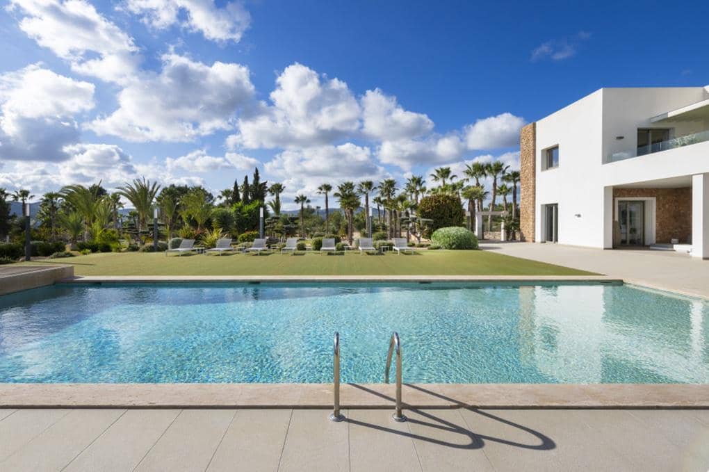 8 bedroom Villa for holiday rental in Ibiza / Eivissa town with pool - € 20,000 (Ref: 8161250)