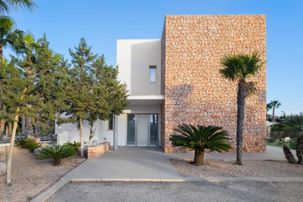 8 bedroom Villa for holiday rental in Ibiza / Eivissa town with pool - € 20,000 (Ref: 8161250)