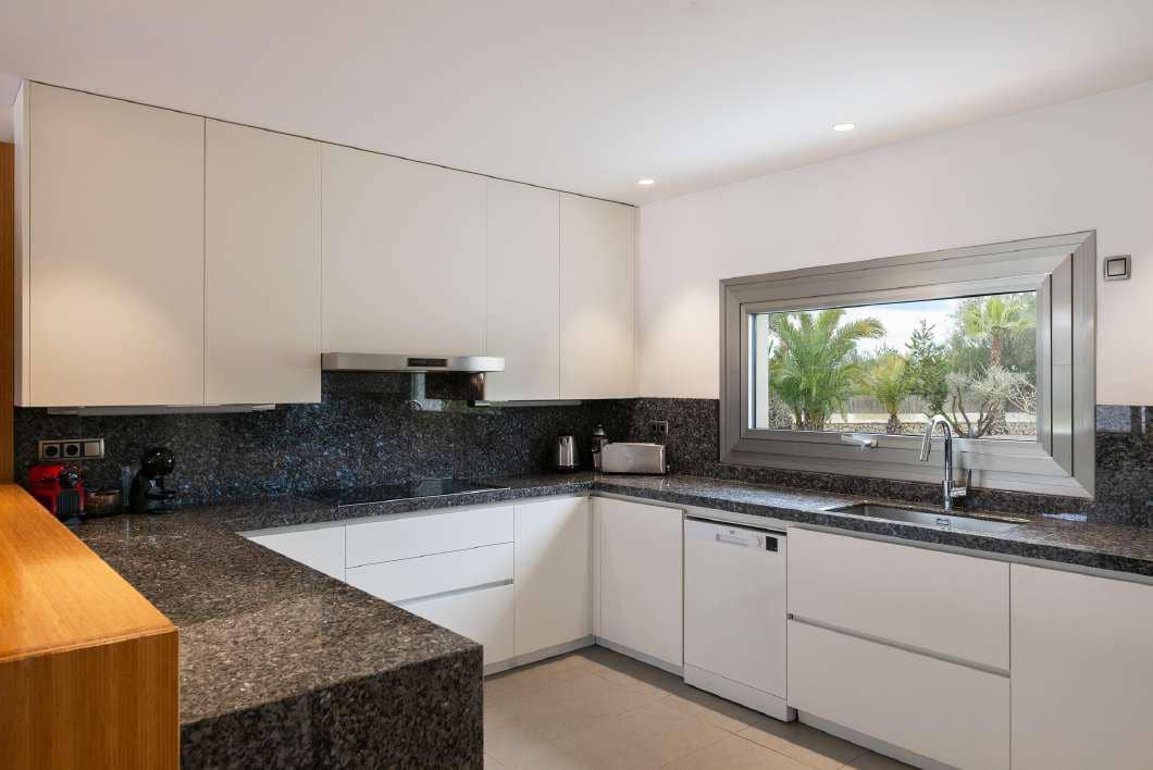 7 bedroom Villa for holiday rental in Ibiza / Eivissa town with pool - € 20,000 (Ref: 8161251)