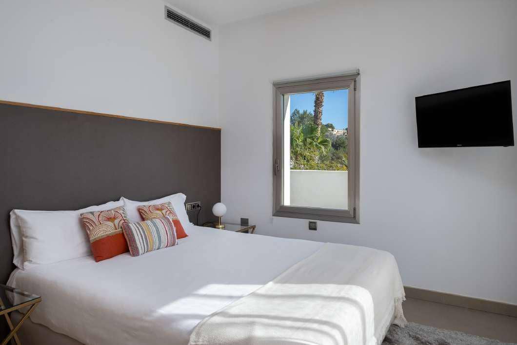 7 bedroom Villa for holiday rental in Ibiza / Eivissa town with pool - € 20,000 (Ref: 8161251)