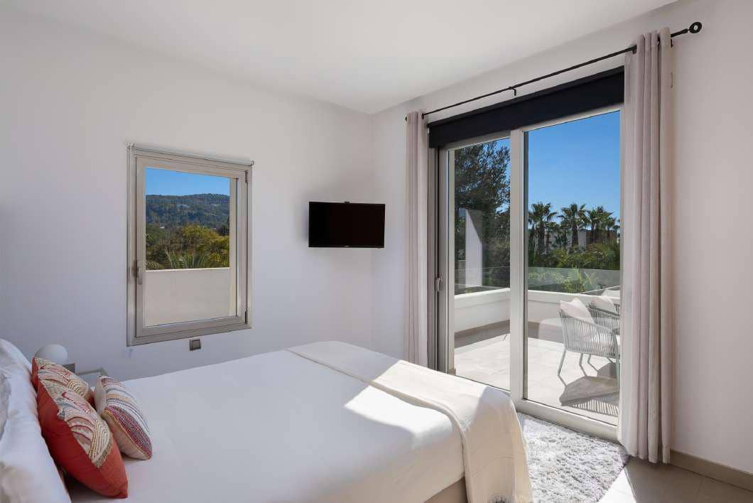 7 bedroom Villa for holiday rental in Ibiza / Eivissa town with pool - € 20,000 (Ref: 8161251)