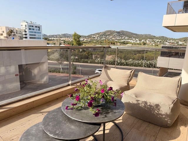 3 Zimmer Wohnung zu verkaufen in Ibiza / Eivissa Stadt mit Pool Garage - 830.000 € (Ref: 8628482)