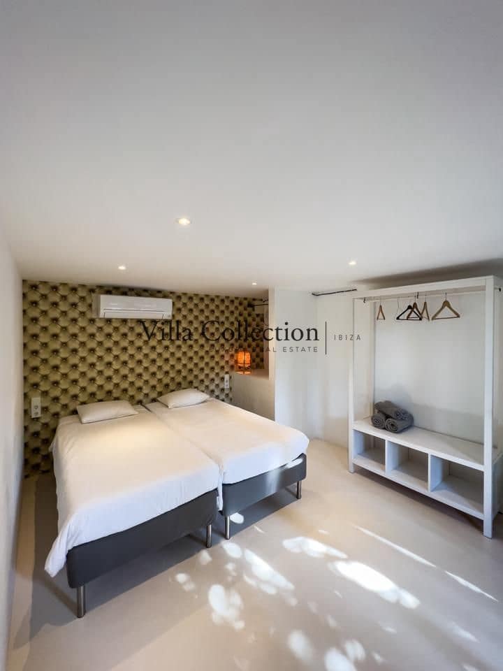 14 slaapkamer Villa te koop in Santa Eulalia / Santa Eularia met zwembad - € 6.000.000 (Ref: 8845193)