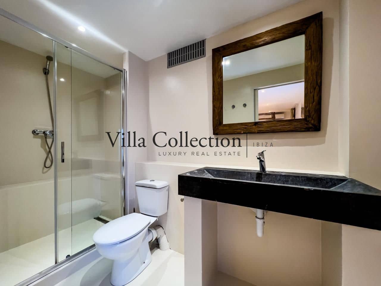 14 slaapkamer Villa te koop in Santa Eulalia / Santa Eularia met zwembad - € 6.000.000 (Ref: 8845193)