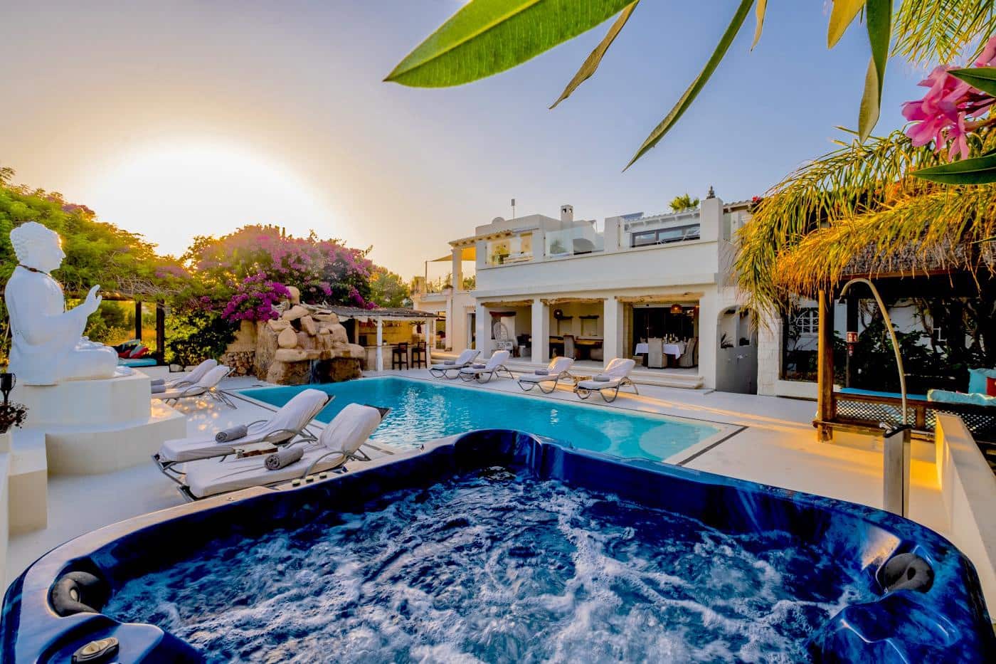 14 slaapkamer Villa te koop in Santa Eulalia / Santa Eularia met zwembad - € 6.000.000 (Ref: 8845193)