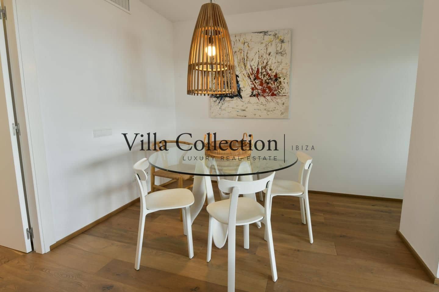 3 slaapkamer Flat te huur in Ibiza dorp met zwembad - € 17.000 (Ref: 8934589)