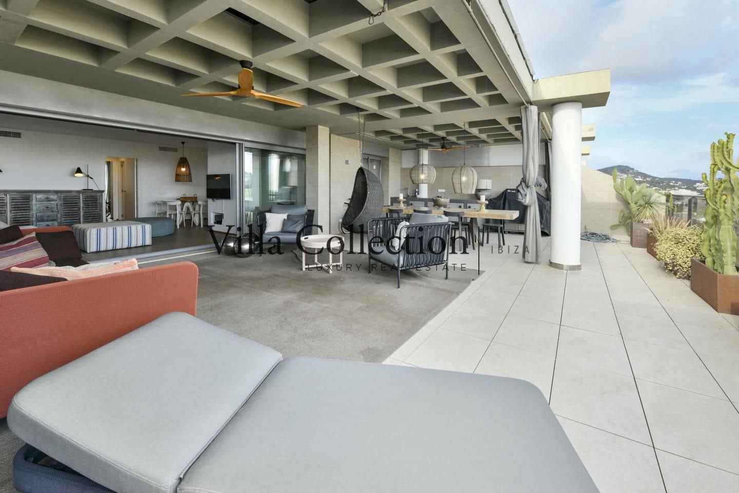 3 slaapkamer Flat te huur in Ibiza dorp met zwembad - € 17.000 (Ref: 8934589)