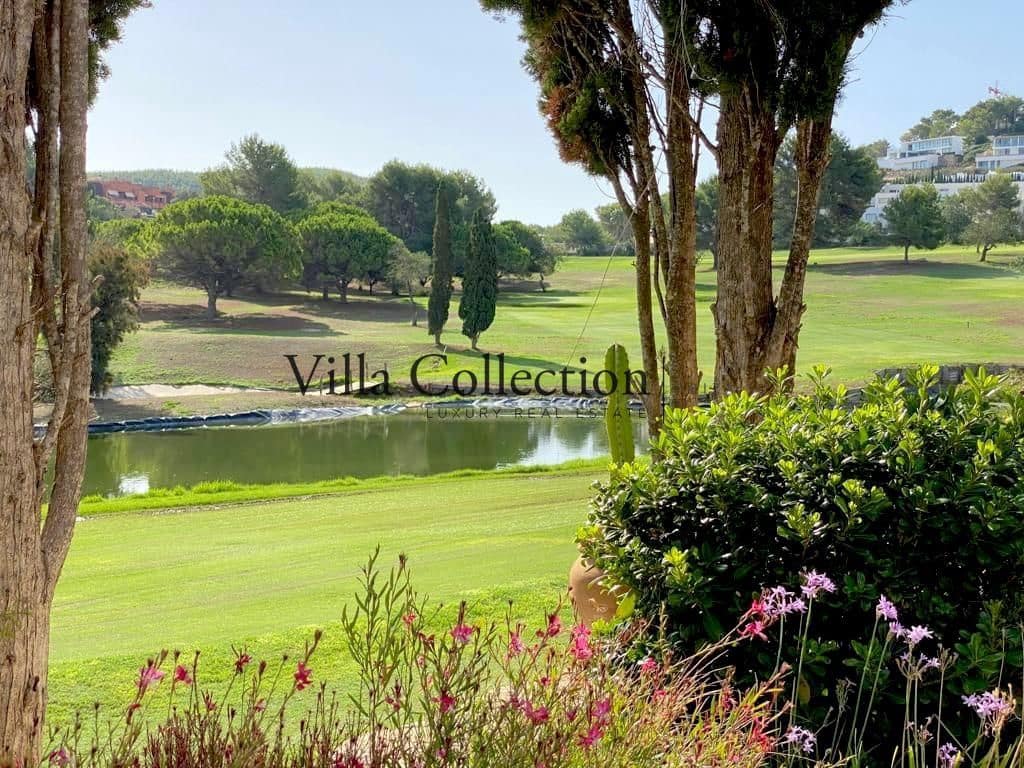 3 soveværelse Villa til leje i Roca Llisa med swimmingpool - € 4.500 (Ref: 8952472)