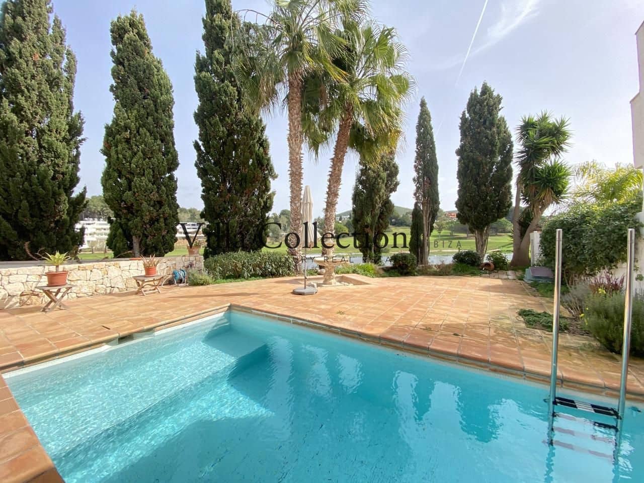 3 soveværelse Villa til leje i Roca Llisa med swimmingpool - € 4.500 (Ref: 8952472)