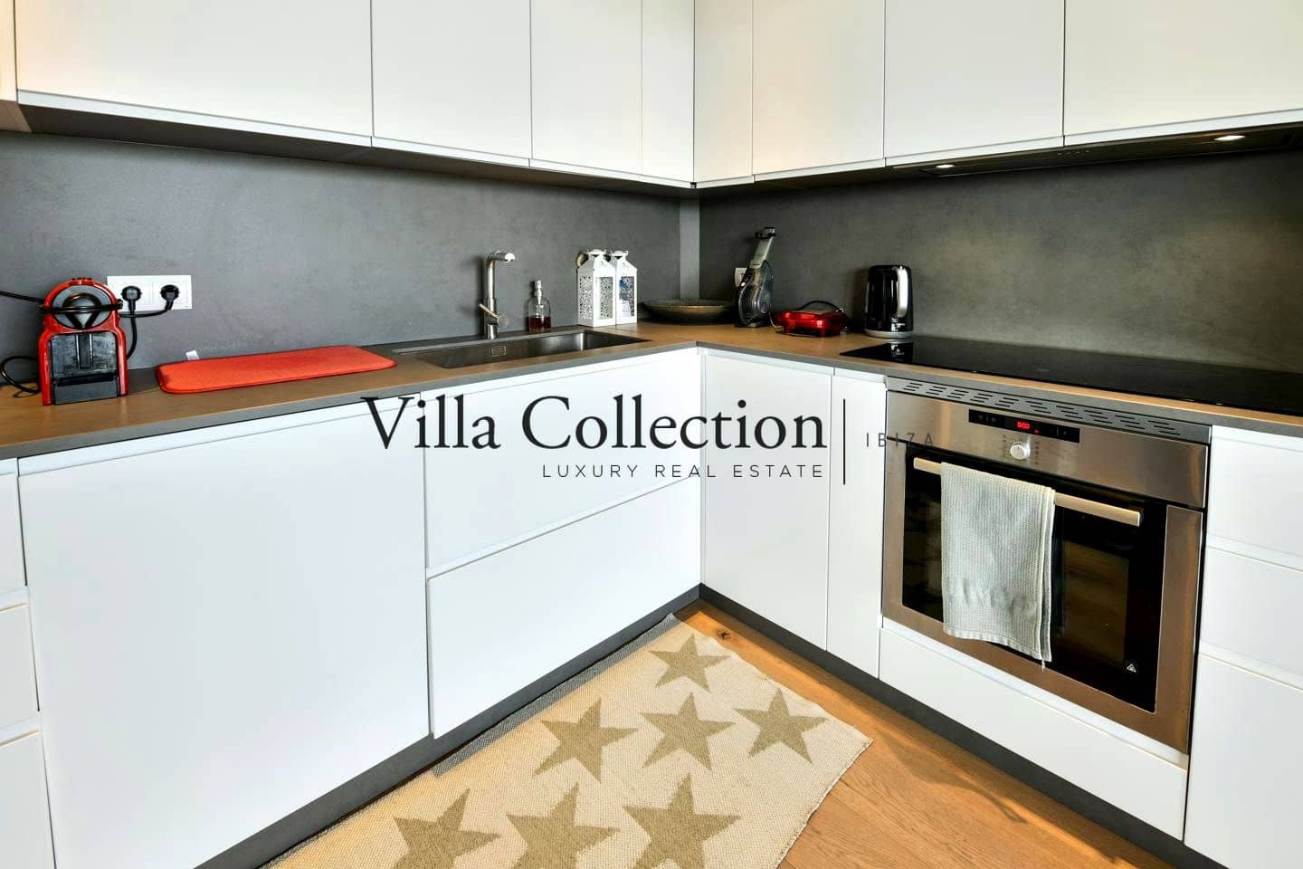 3 bedroom Flat for rent in Ibiza / Eivissa town with pool - € 7,500 (Ref: 8992000)