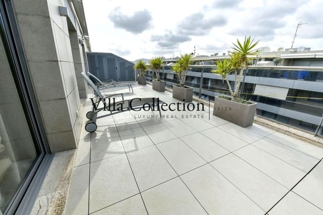 3 bedroom Flat for rent in Ibiza / Eivissa town with pool - € 7,500 (Ref: 8992000)