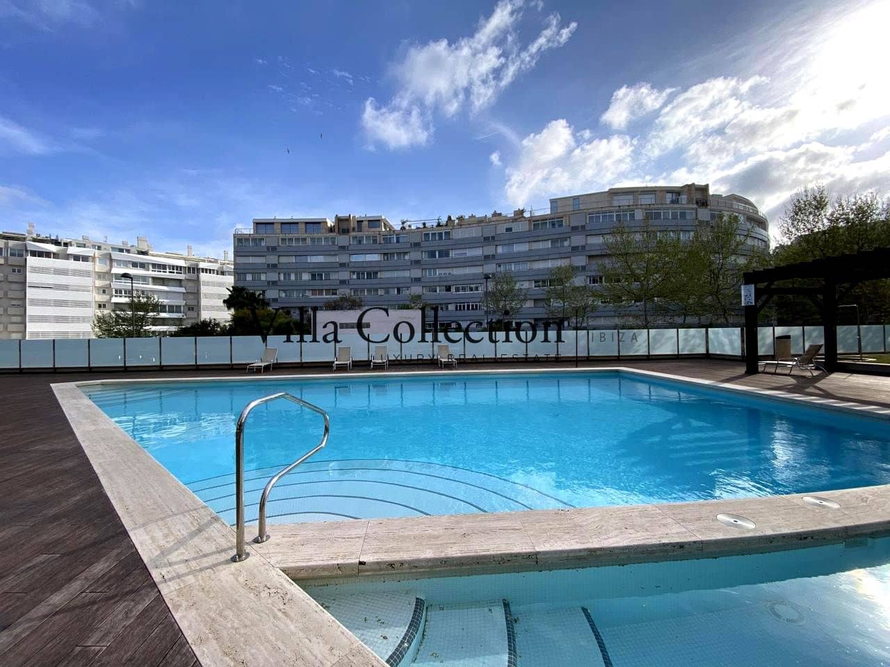 3 bedroom Flat for rent in Ibiza / Eivissa town with pool - € 7,500 (Ref: 8992000)