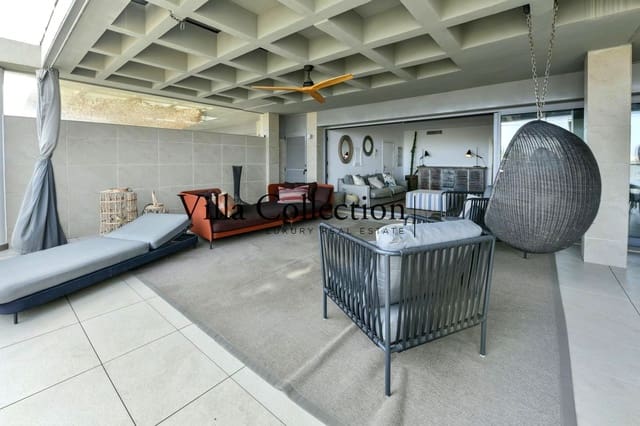 3 bedroom Flat for rent in Ibiza / Eivissa town with pool - € 7,500 (Ref: 8992000)