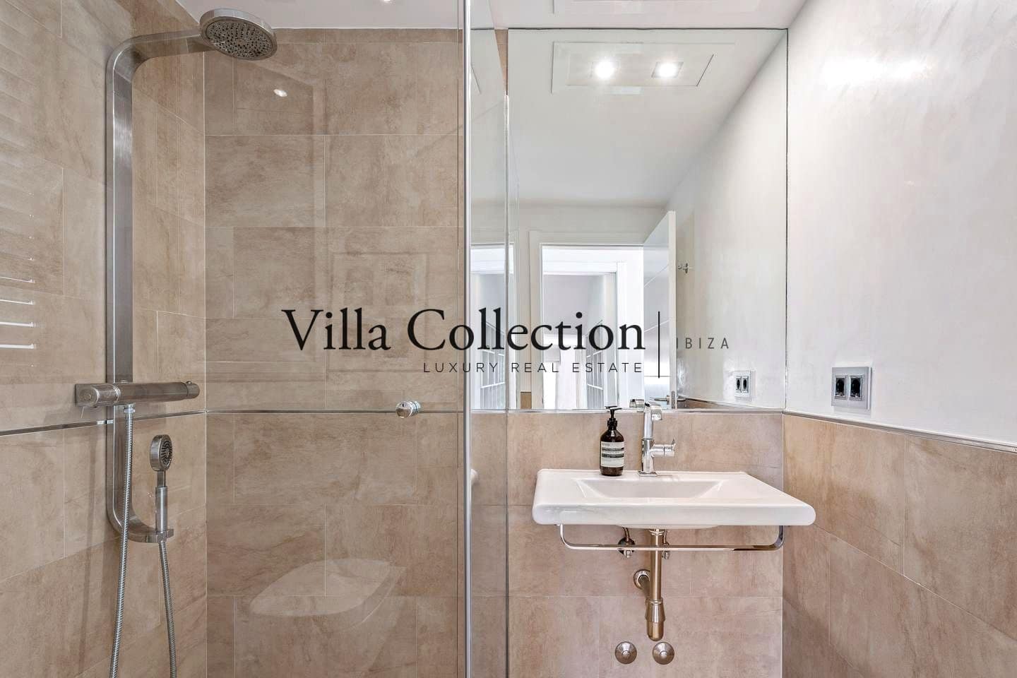 4 Zimmer Ferienvilla in Cap Martinet mit Garage - 10.600 € (Ref: 9024403)