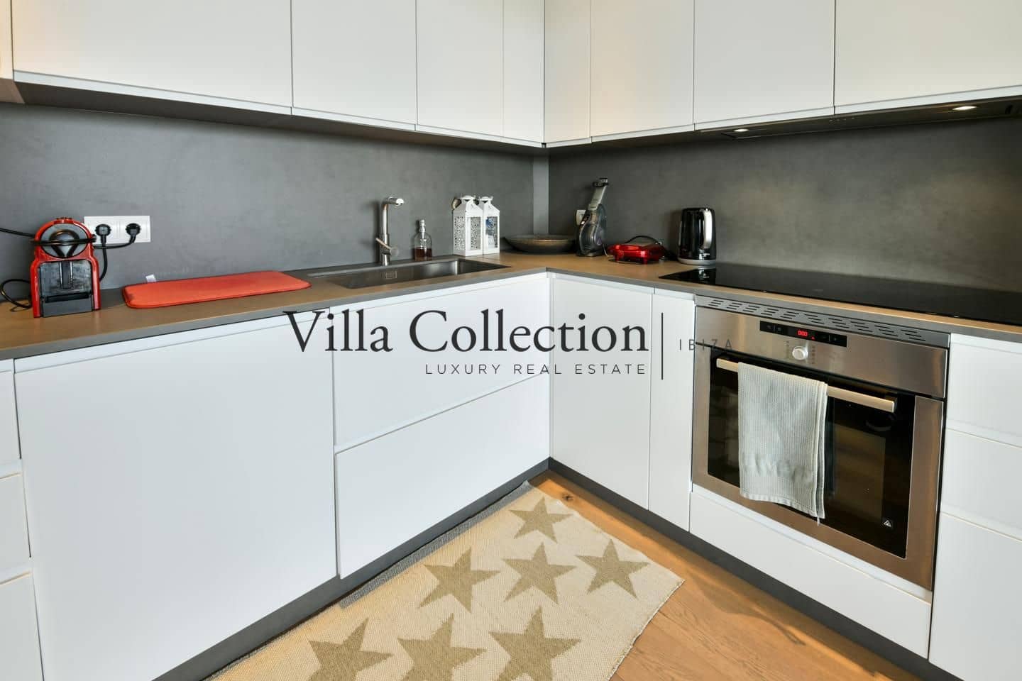 3 bedroom Flat for sale in Ibiza / Eivissa town with pool - € 2,000,000 (Ref: 9060188)