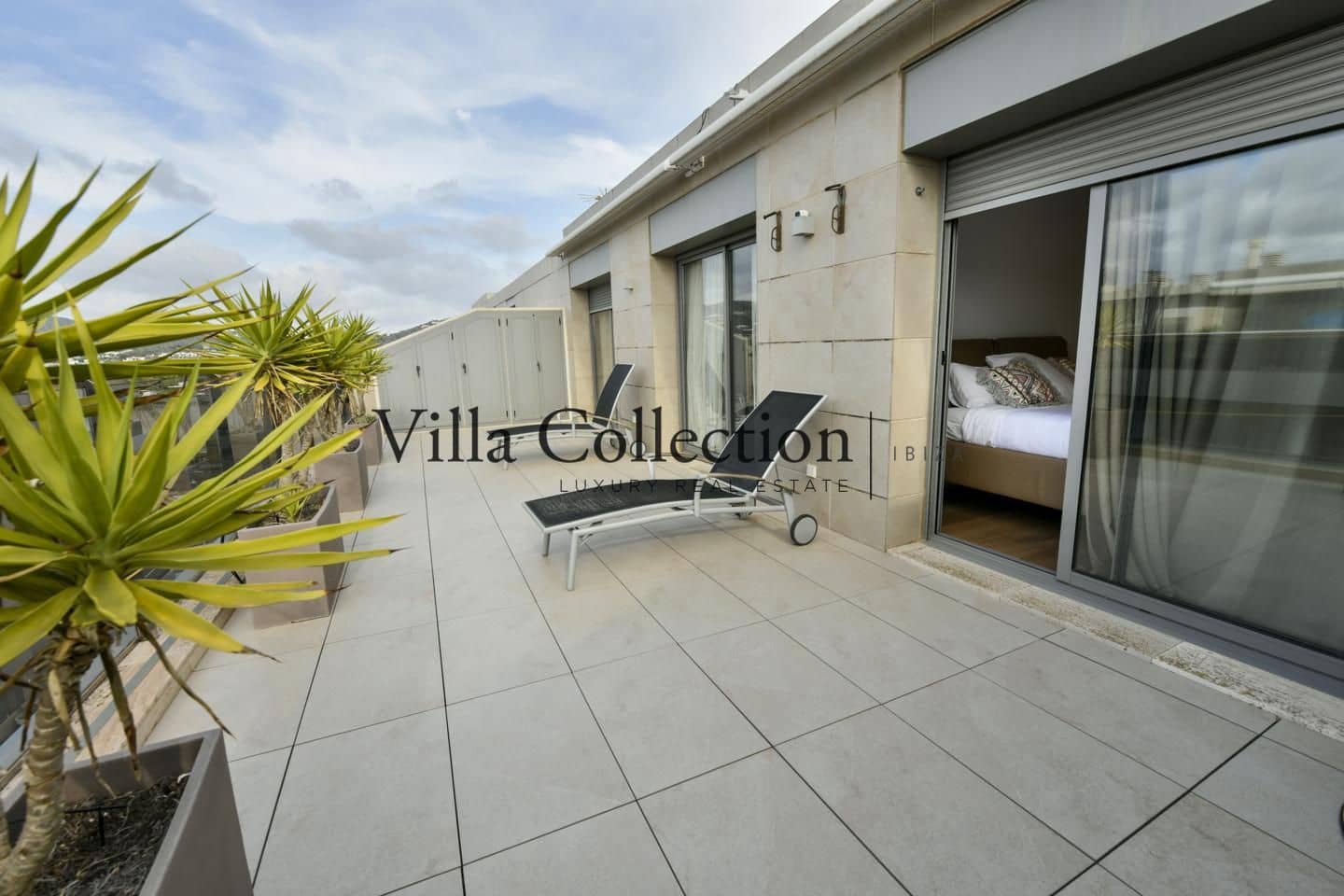 3 bedroom Flat for sale in Ibiza / Eivissa town with pool - € 2,000,000 (Ref: 9060188)