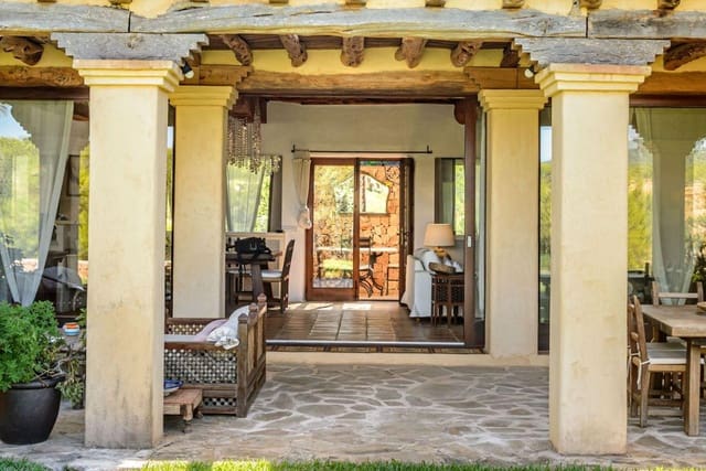 Villa/Maison de 3 chambres de location de vacances à Ibiza ville avec piscine - 11 000 € (Ref: 9064972)