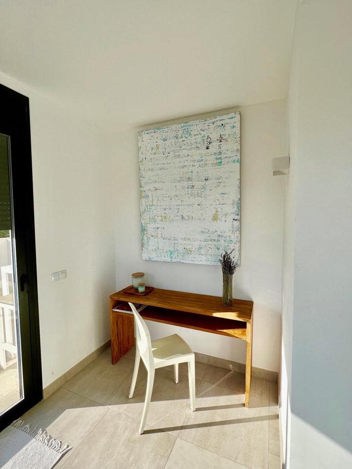 4 slaapkamer Villa te koop in Ibiza dorp met zwembad - € 2.225.000 (Ref: 9356558)