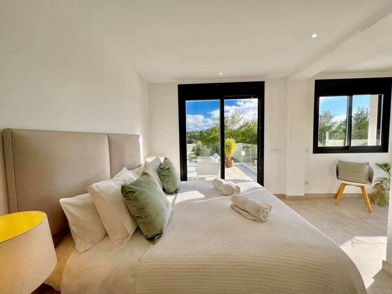 4 slaapkamer Villa te koop in Ibiza dorp met zwembad - € 2.225.000 (Ref: 9356558)