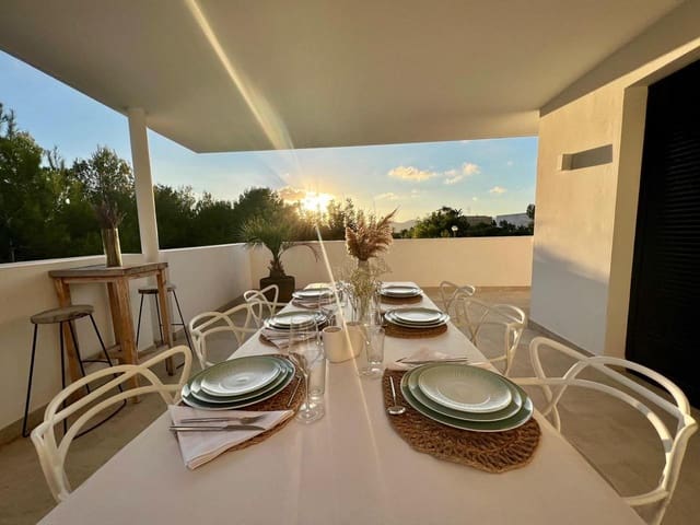 4 slaapkamer Villa te koop in Ibiza dorp met zwembad - € 2.225.000 (Ref: 9356558)